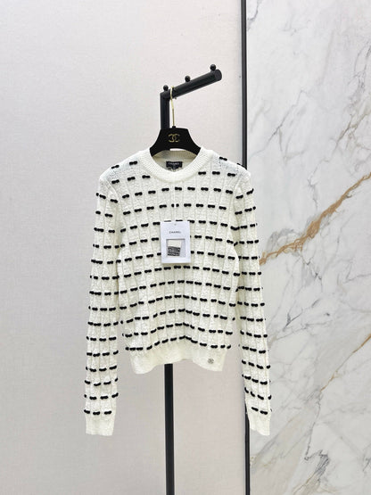 Chan NEW knitted sweater
