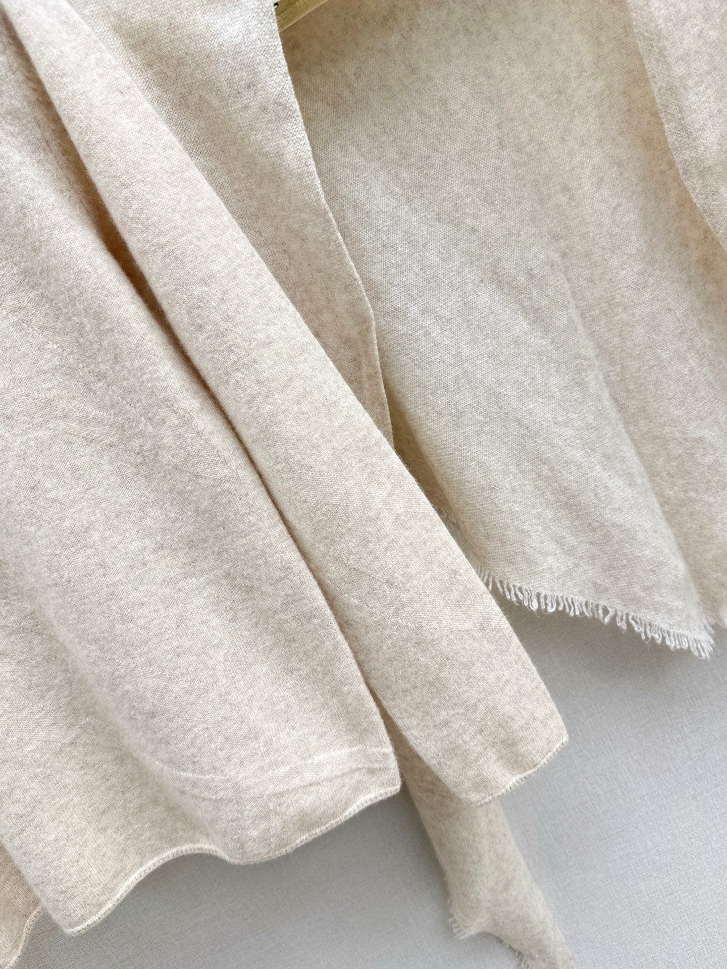 Loro NEW Cashmere sweater and shawl set