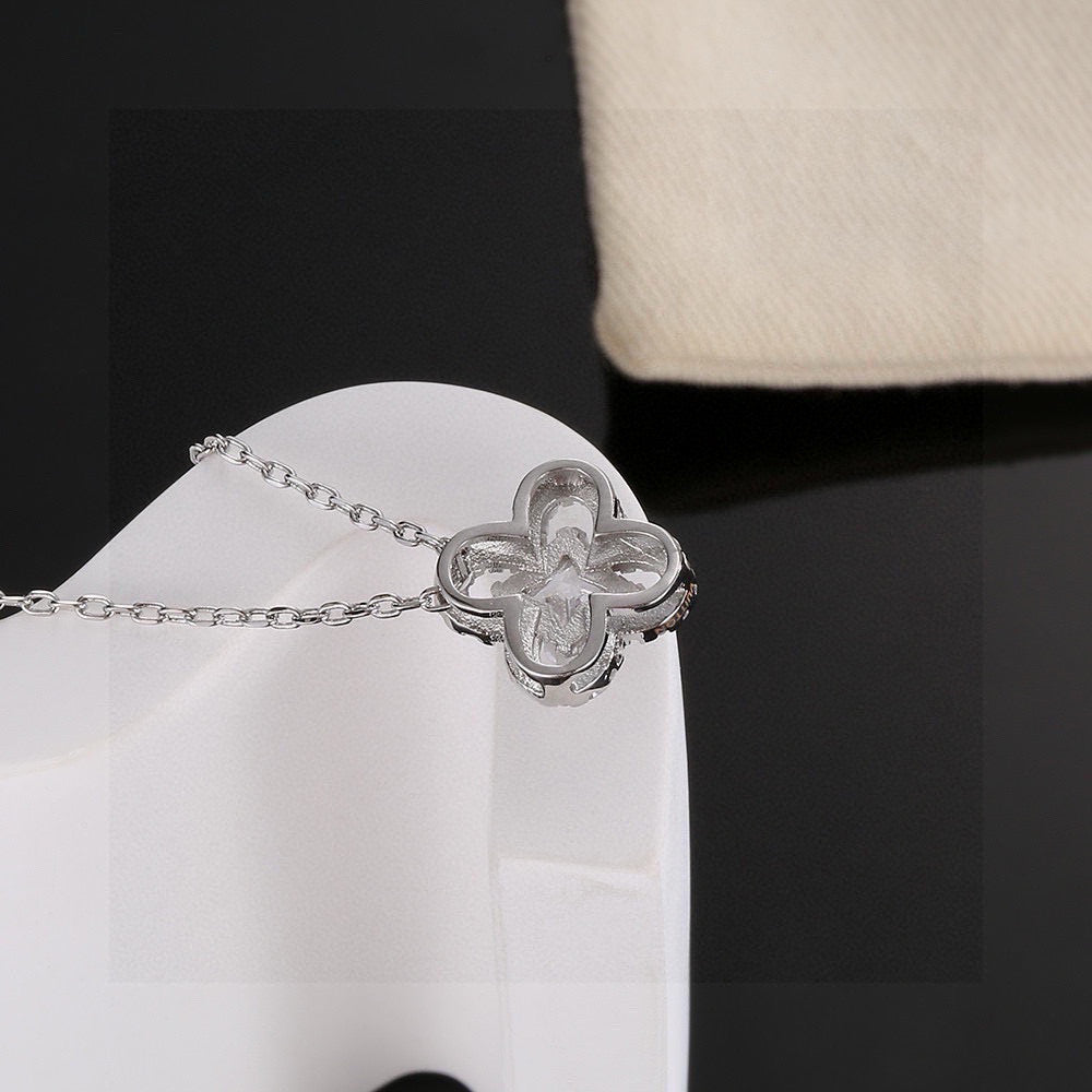 Louis New Earrings and necklace