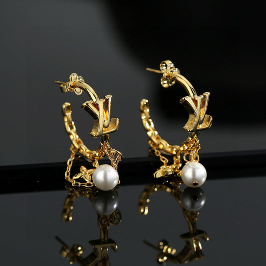 Louis New Pearl earrings