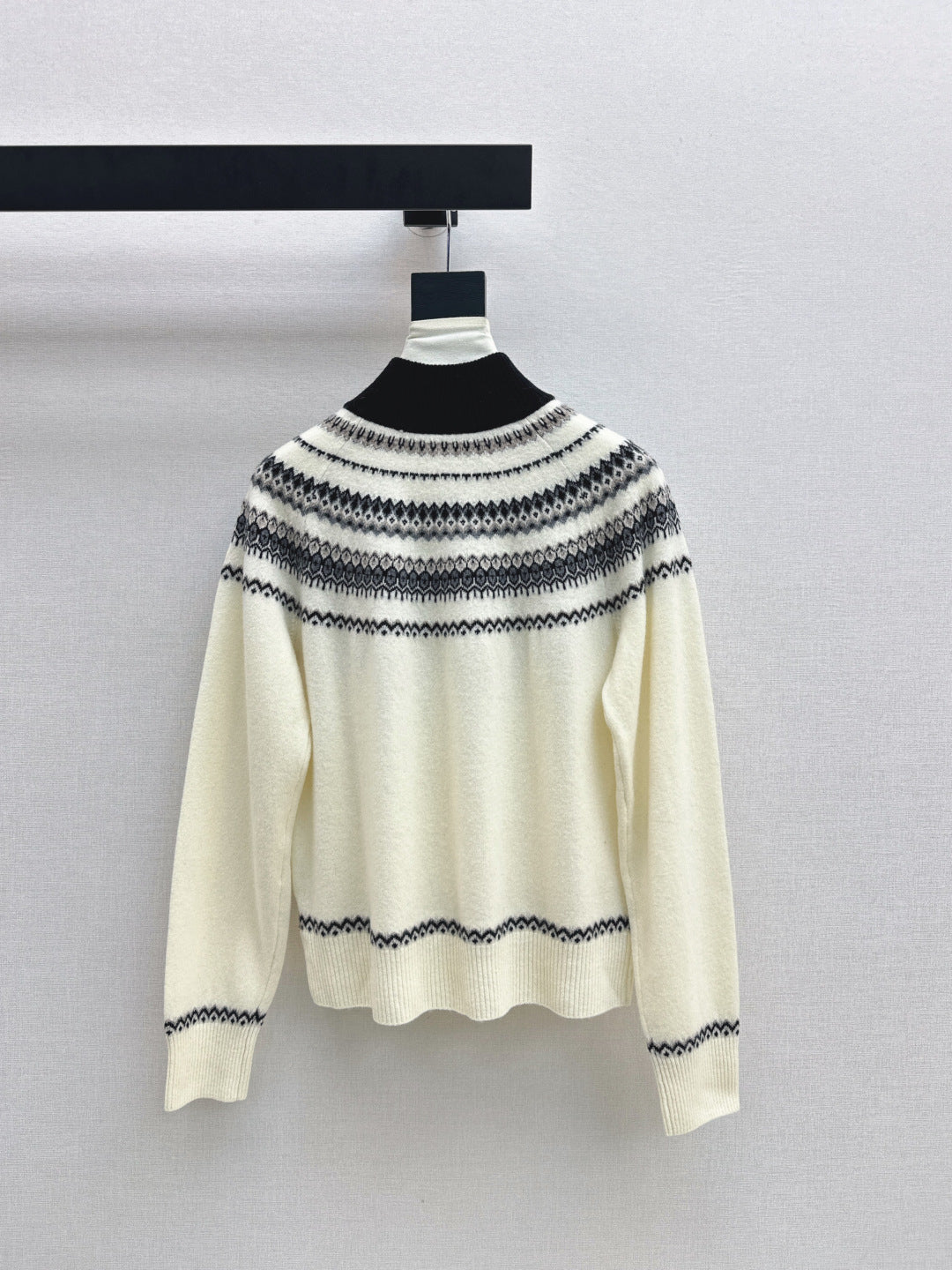 Loro NEW Knitted sweater