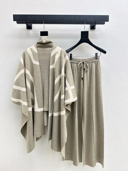 Max NEW knitted suit