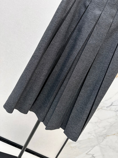 CD NEW pleated skirt
