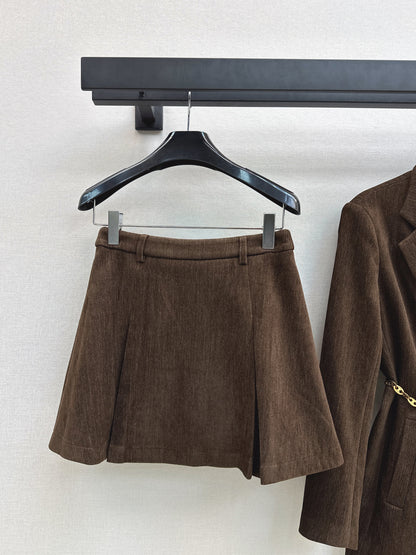 Ce1i NEW Blazer and pleated skirt set