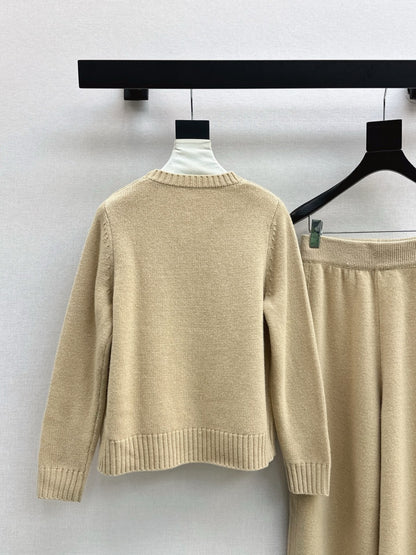 Ral NEW Sweater and straight-leg pants set