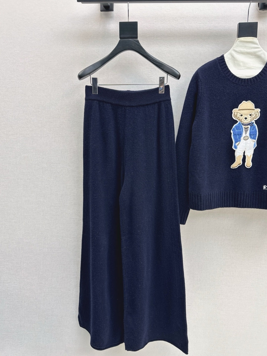 Ral NEW Sweater and straight-leg pants set