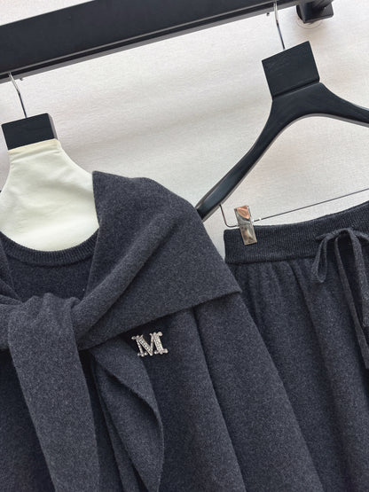 Max NEW Wool three-piece set