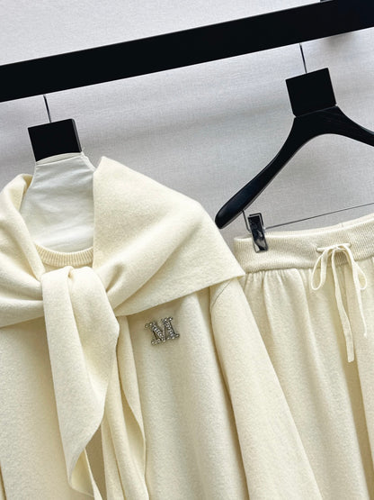 Max NEW Wool three-piece set