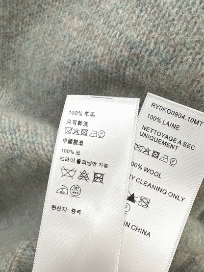 Ce1i NEW wool sweater