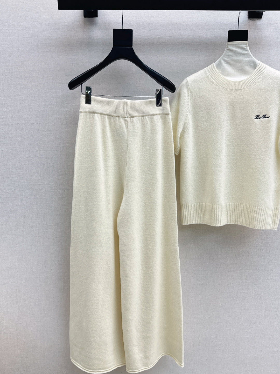 Loro NEW Knitted three-piece set