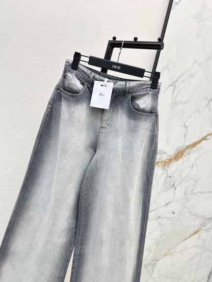 CD NEW Distressed and faded denim jeans