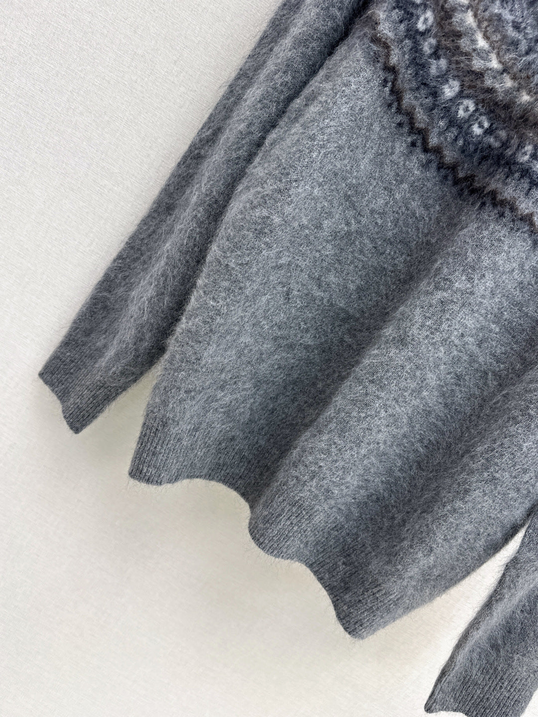 Loro NEW knitted sweater