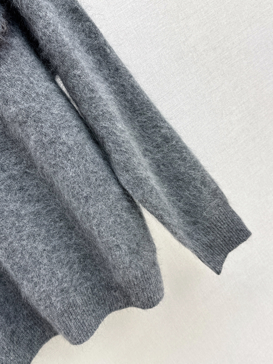 Loro NEW knitted sweater