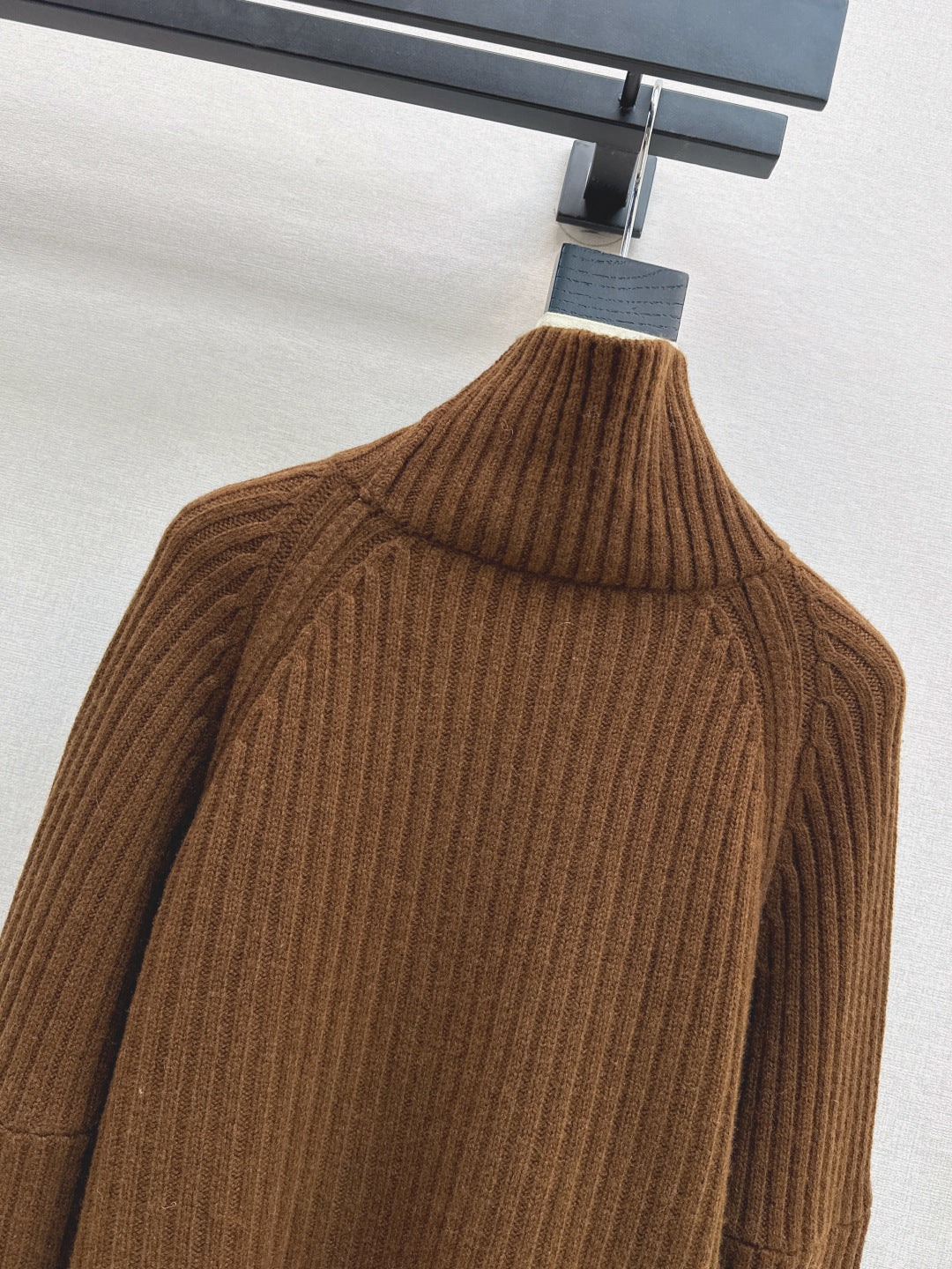 Max NEW turtleneck sweater
