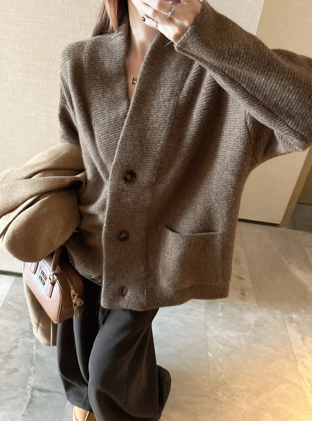 Loro NEW V-neck cardigan