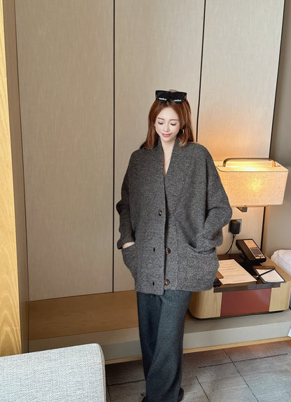 Loro NEW V-neck cardigan