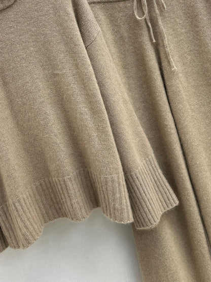 Brun NEW knitted suit