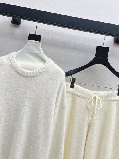 Brun NEW knitted suit