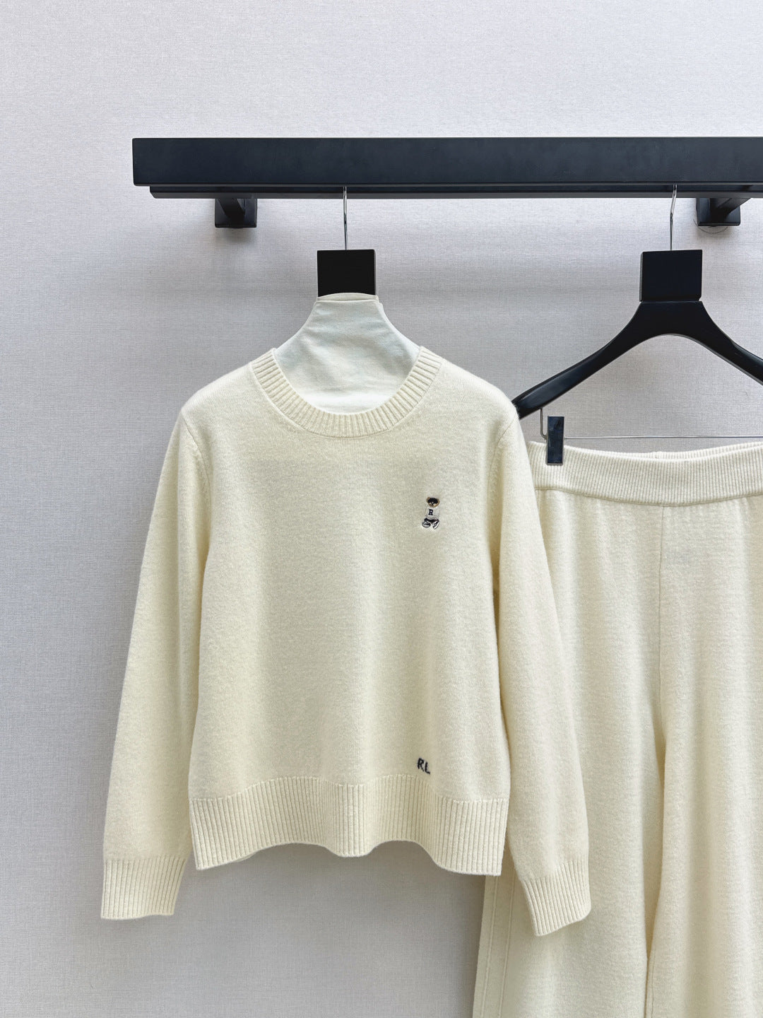 Ral NEW knitted suit