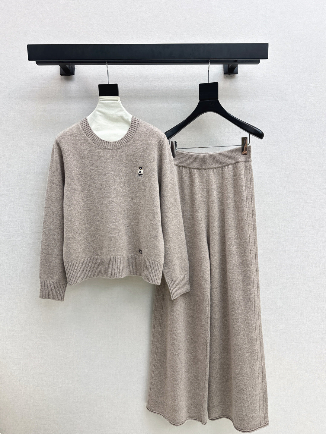 Ral NEW knitted suit