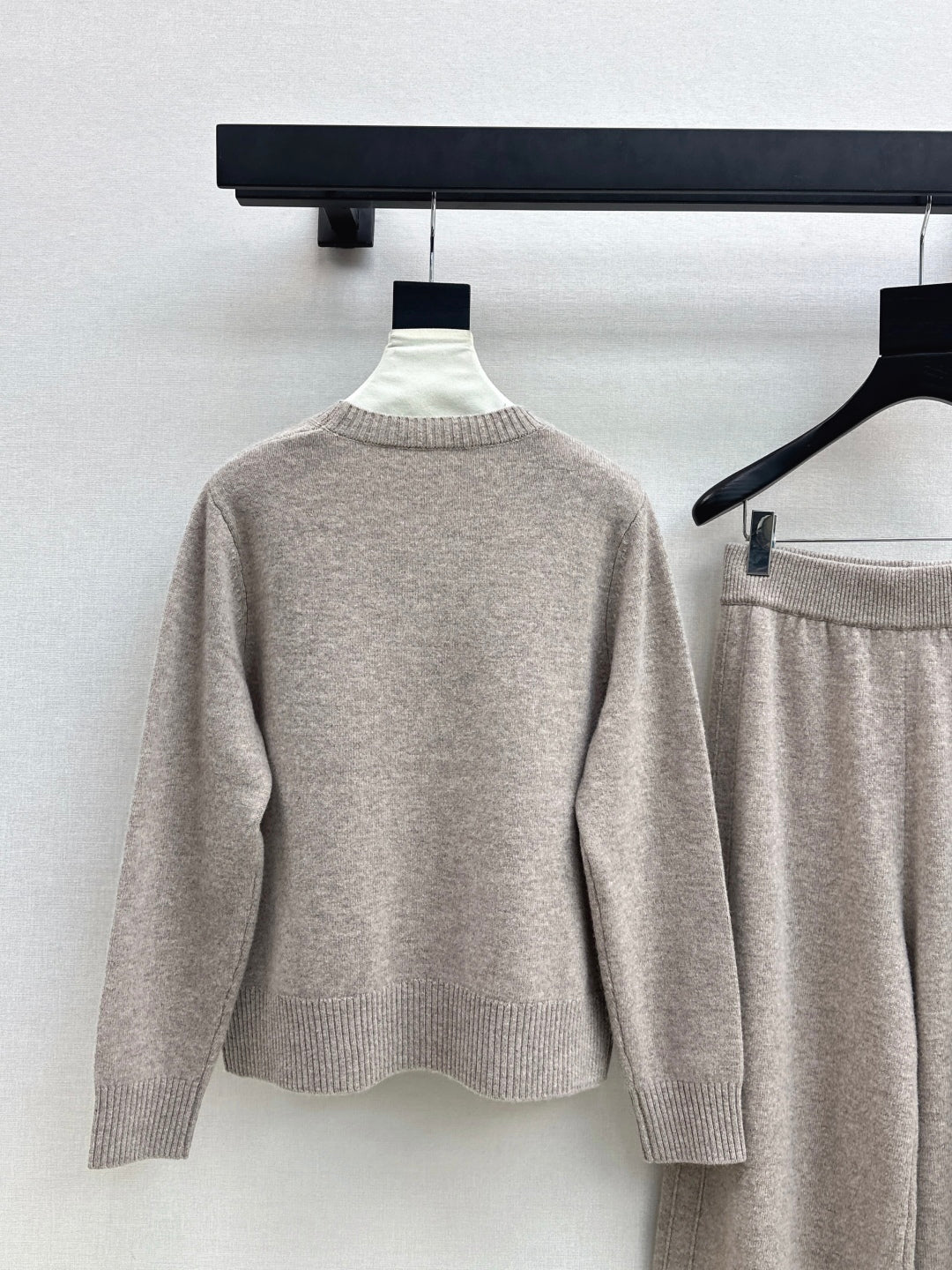 Ral NEW knitted suit