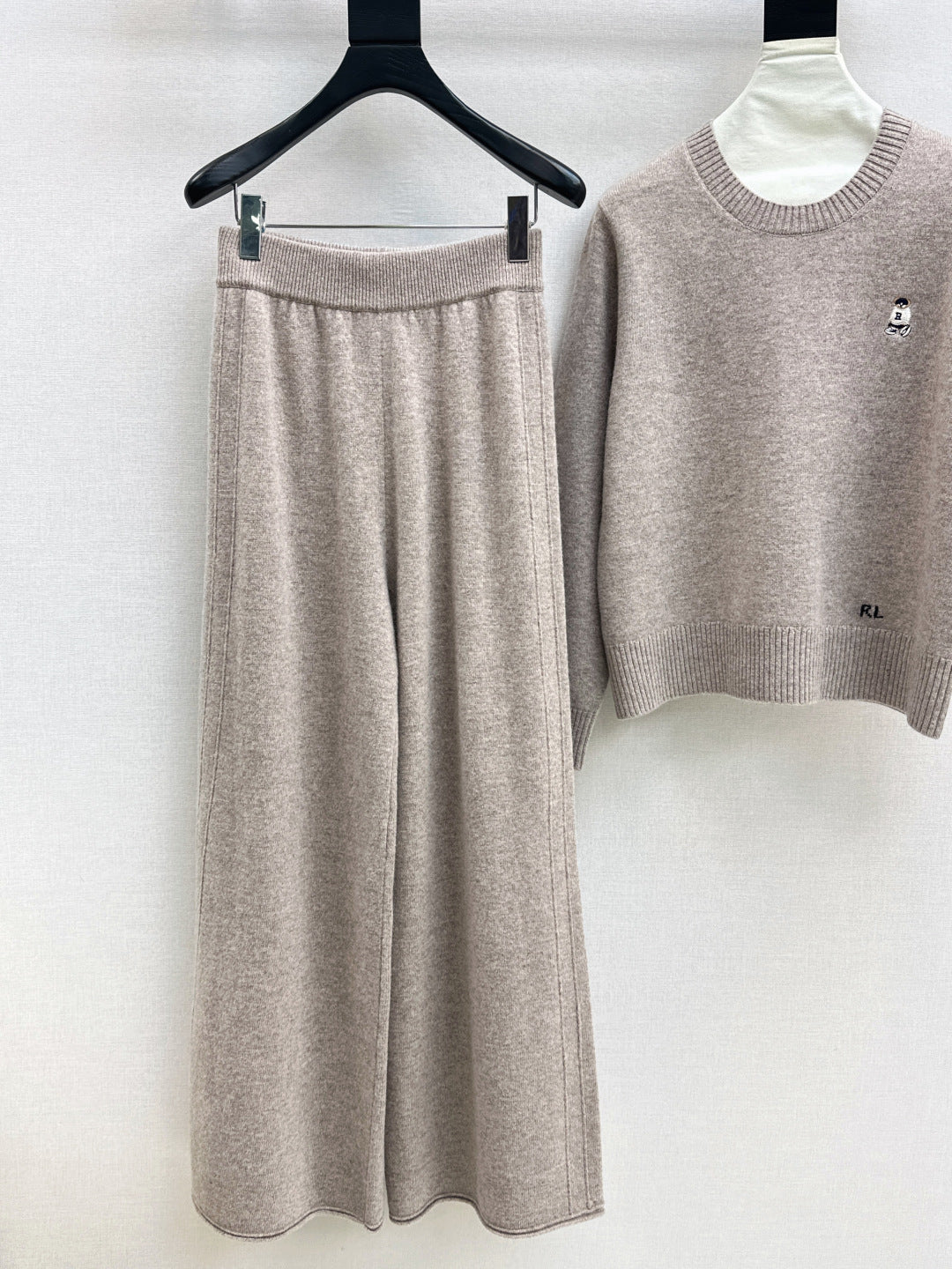 Ral NEW knitted suit