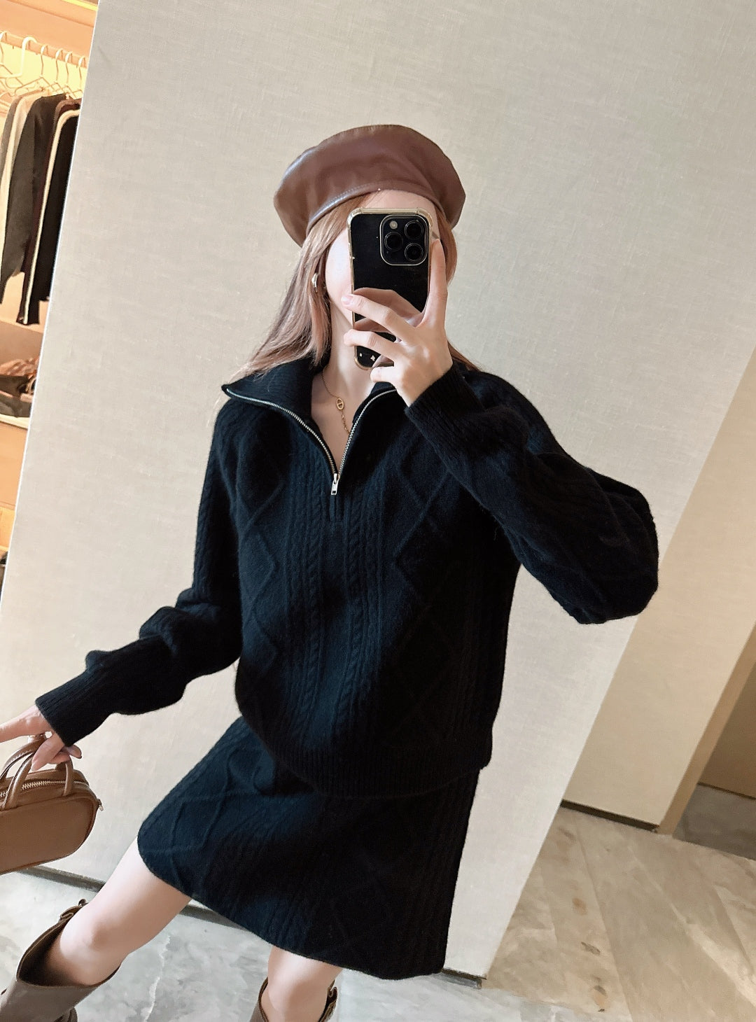 Loro NEW knitted suit