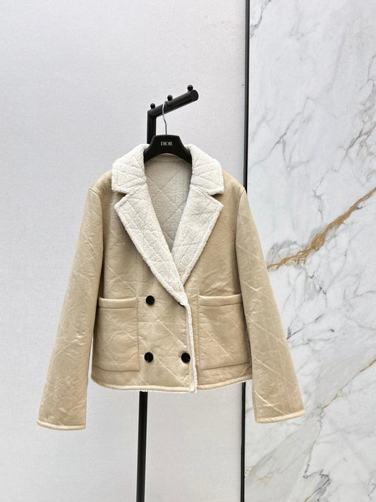 CD NEW  Reversible lamb wool jacket