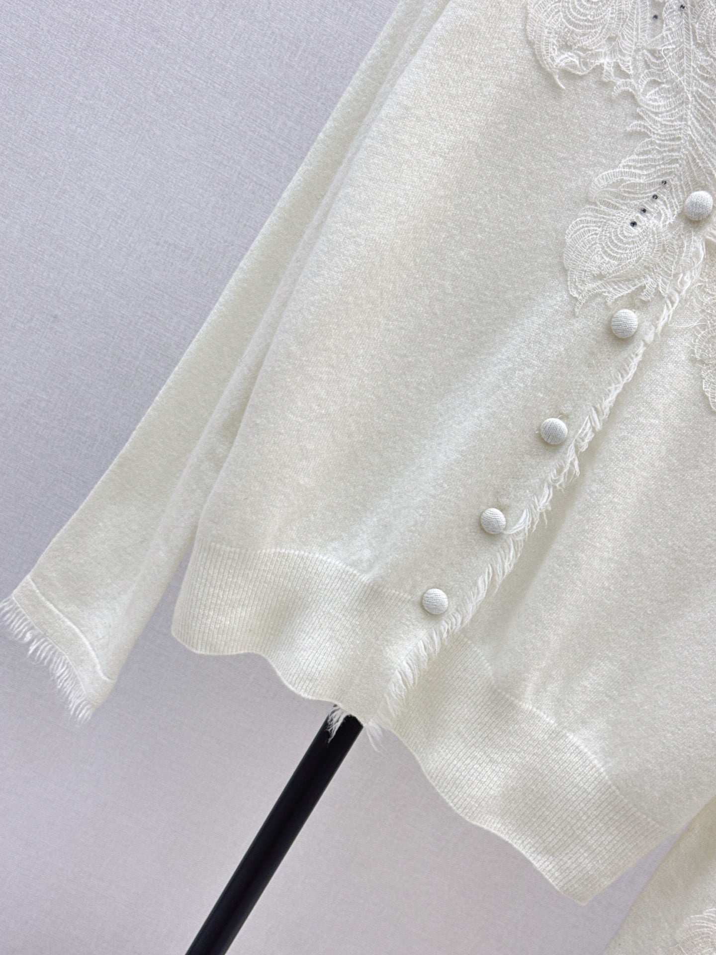 Es NEW V-neck cardigan