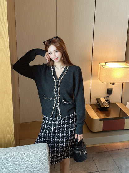 Max NEW V-neck cardigan