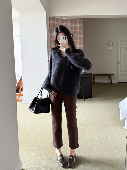 Chan NEW V-neck sweater