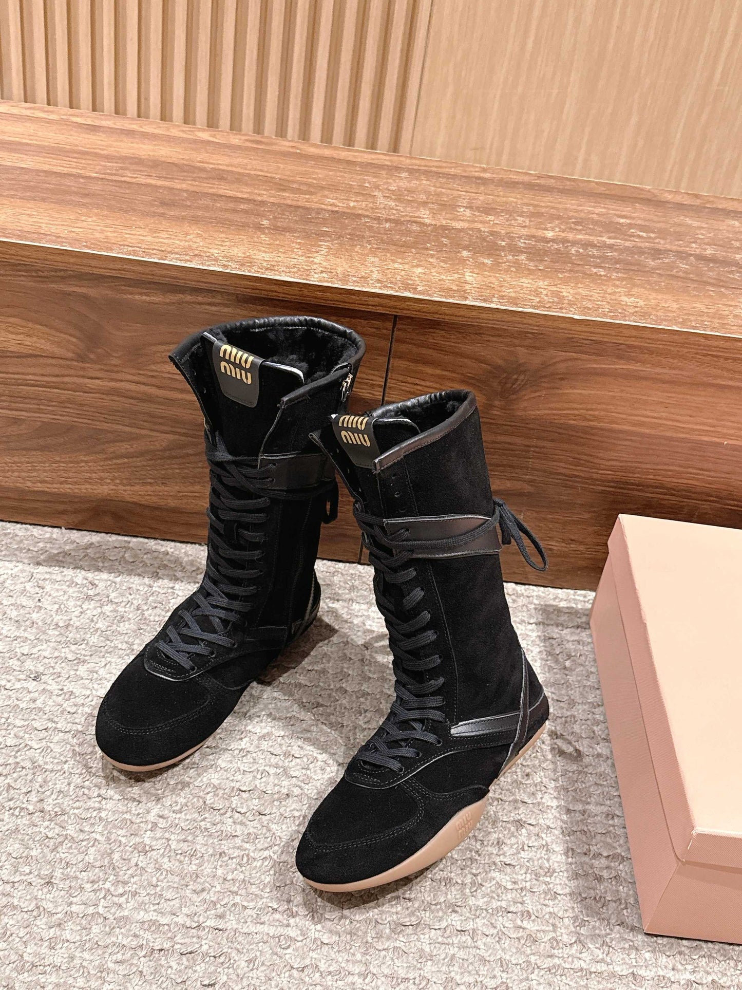 Miu NEW wool boxing boots