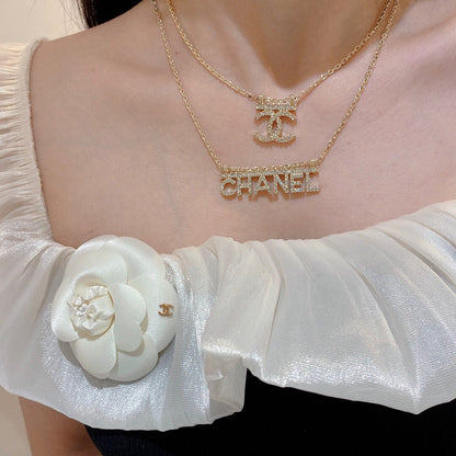 Chan single letter necklace