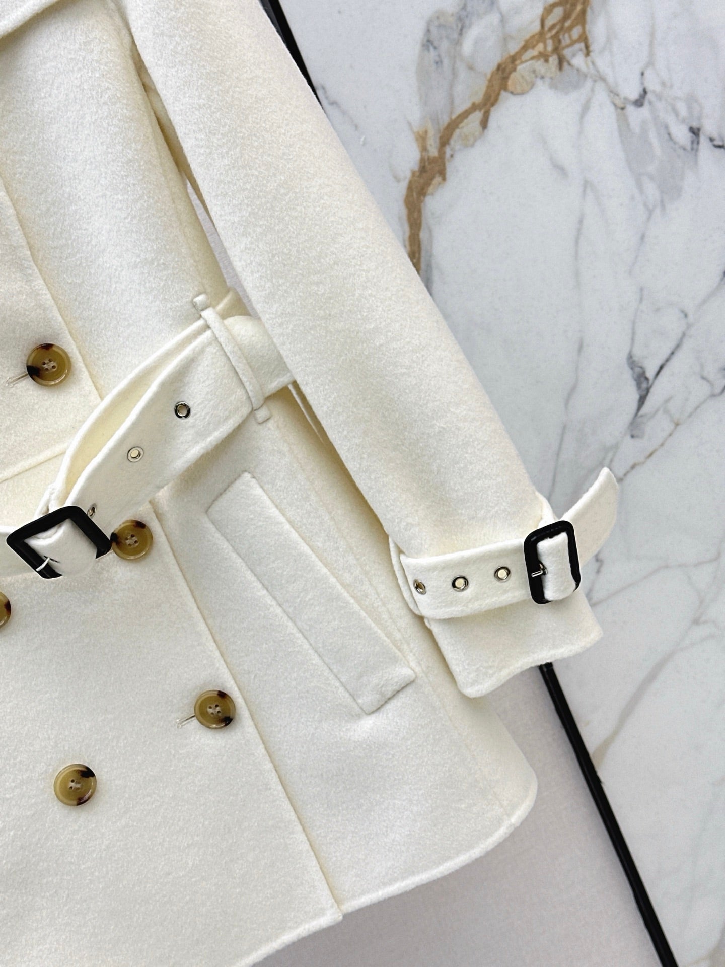 Bur NEW cashmere coat