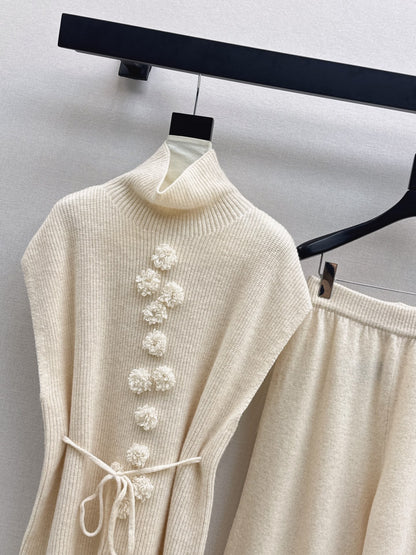 Chan NEW Sleeveless knitted set