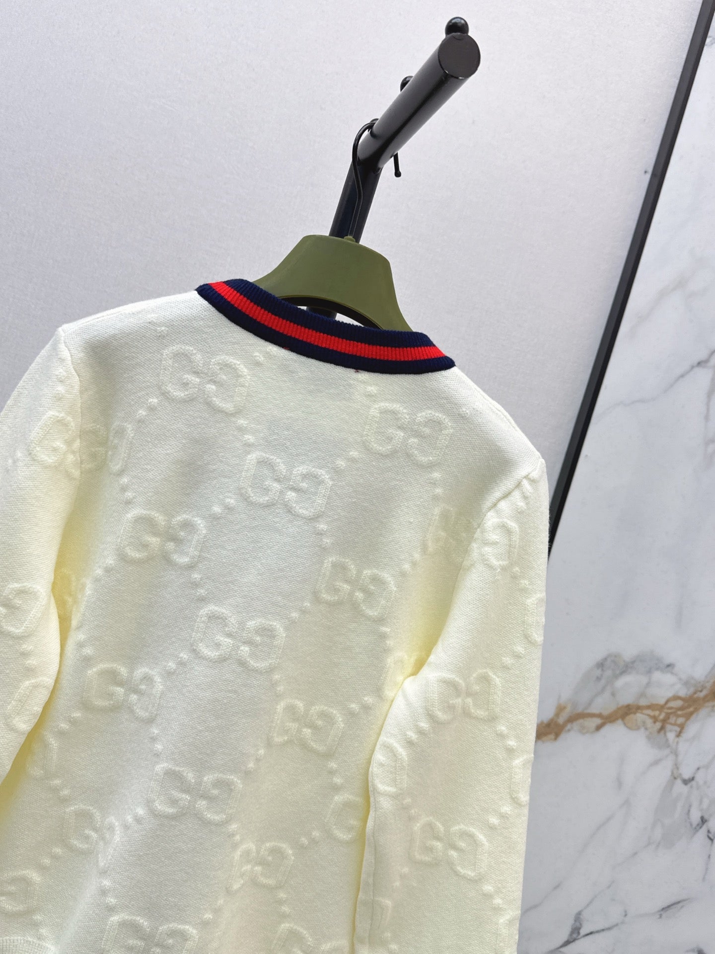 Guc NEW V-neck cardigan