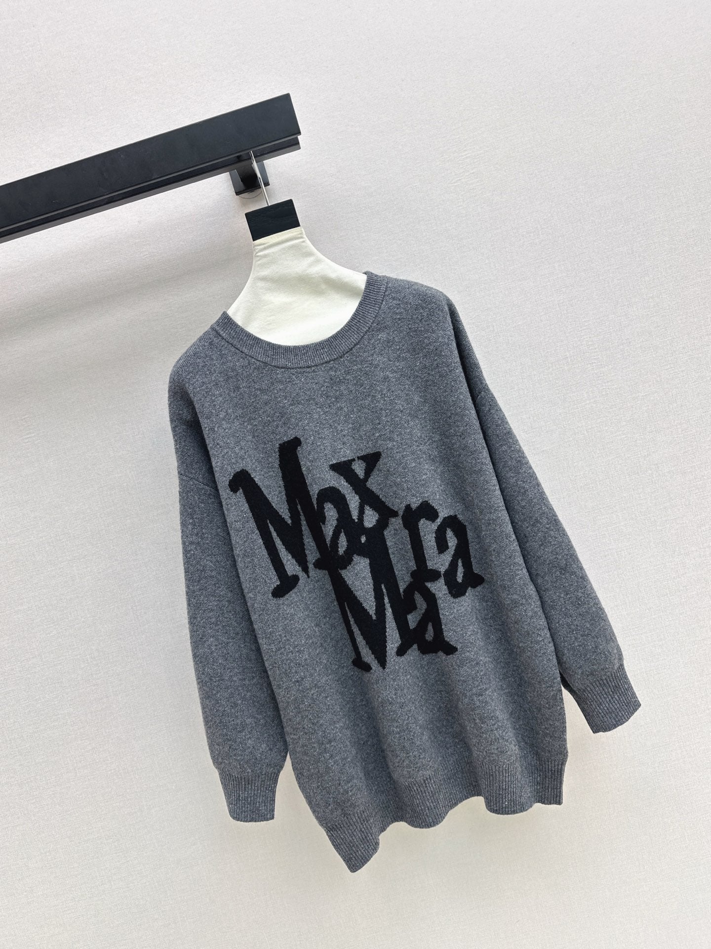 Max NEW loose sweater