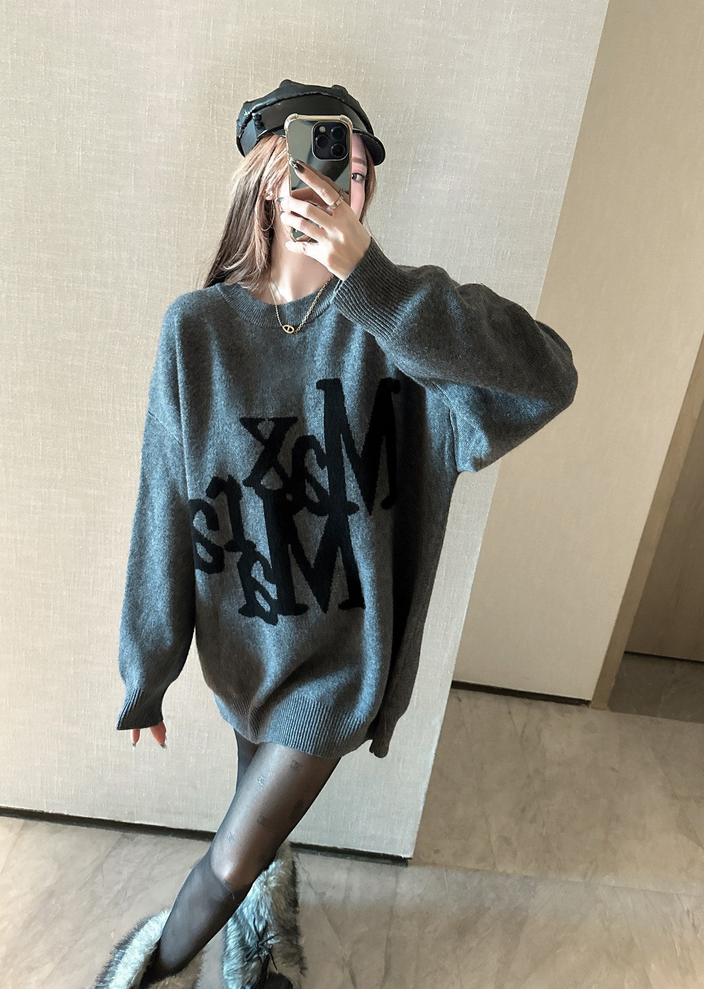 Max NEW loose sweater