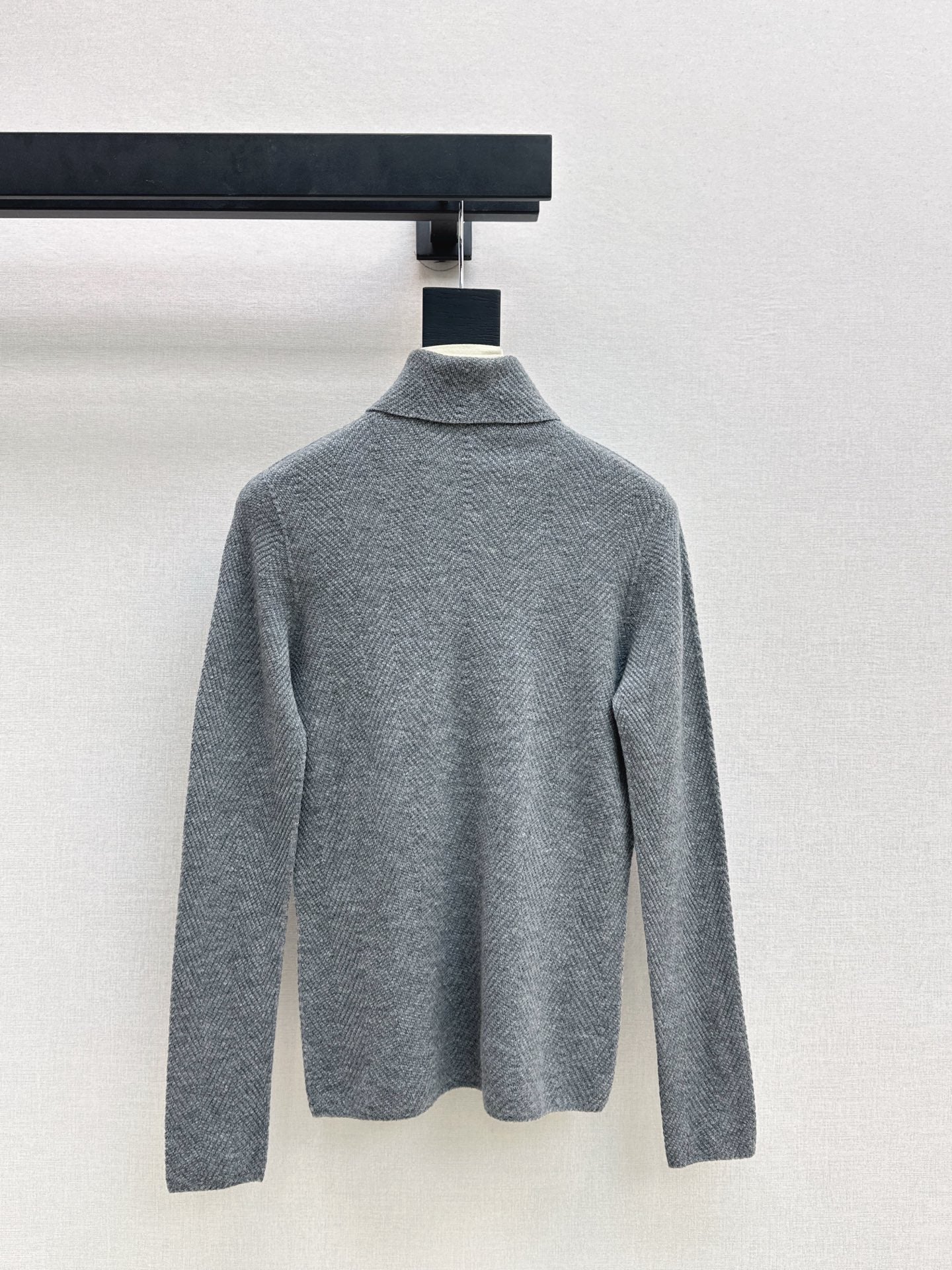 Loro NEW turtleneck base layer