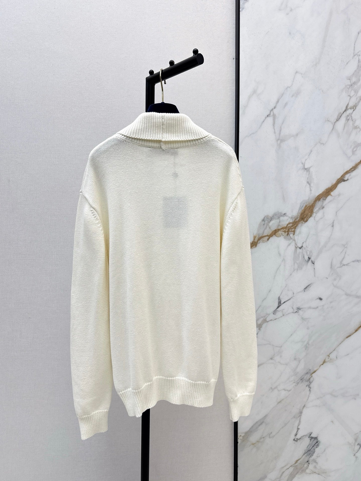 Louis NEW Side-button cardigan