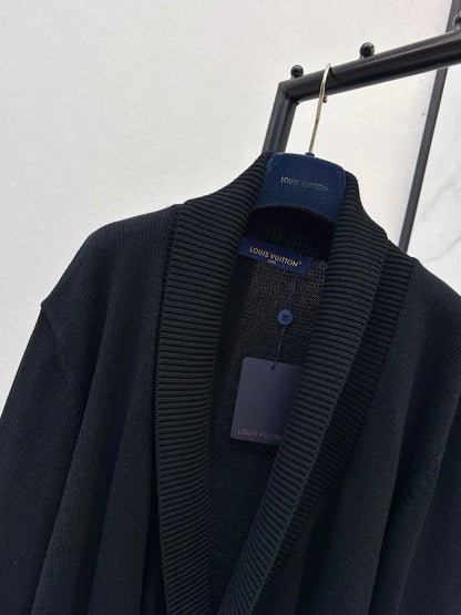 Louis NEW Side-button cardigan