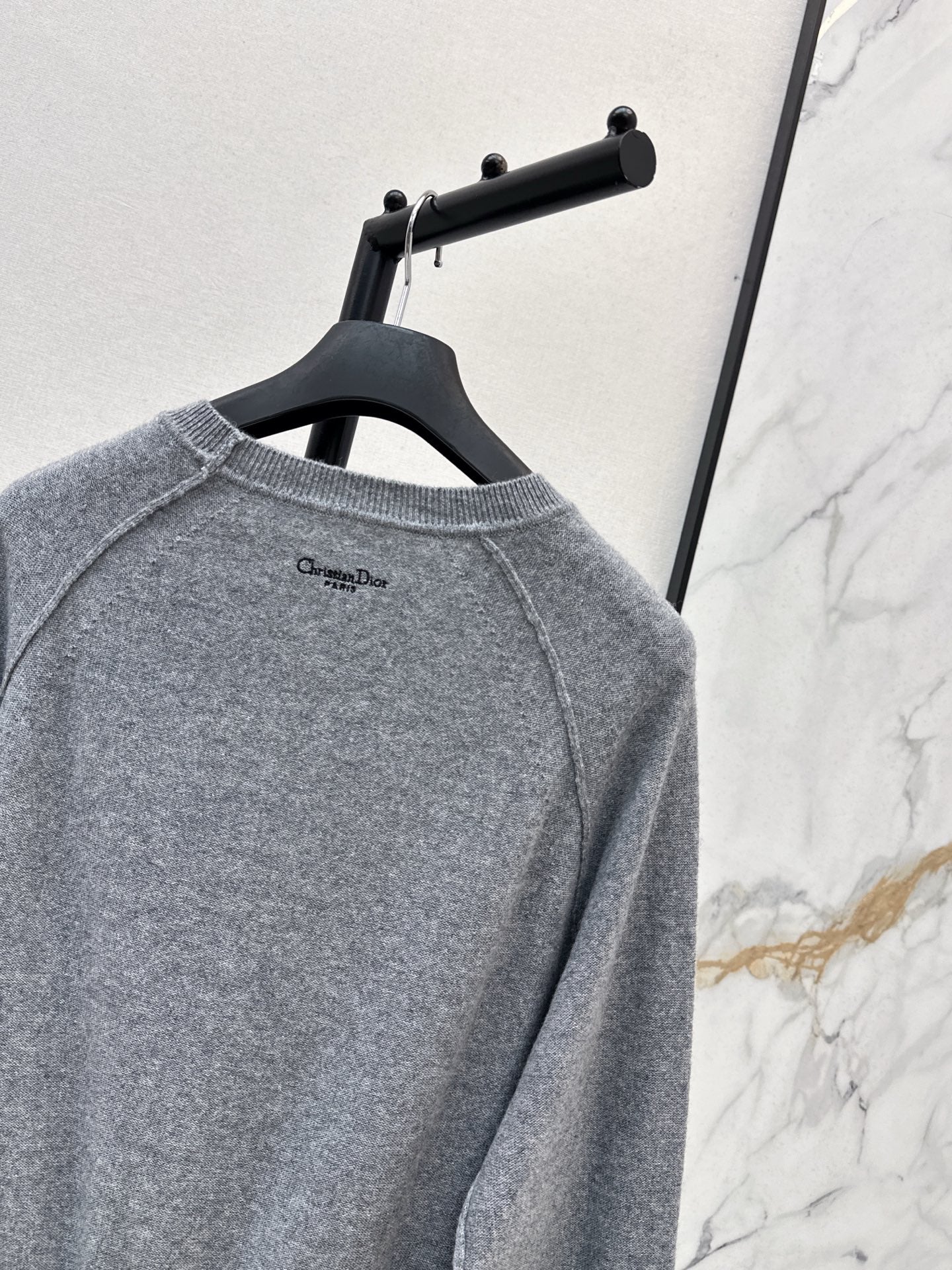 CD NEW Cashmere sweater