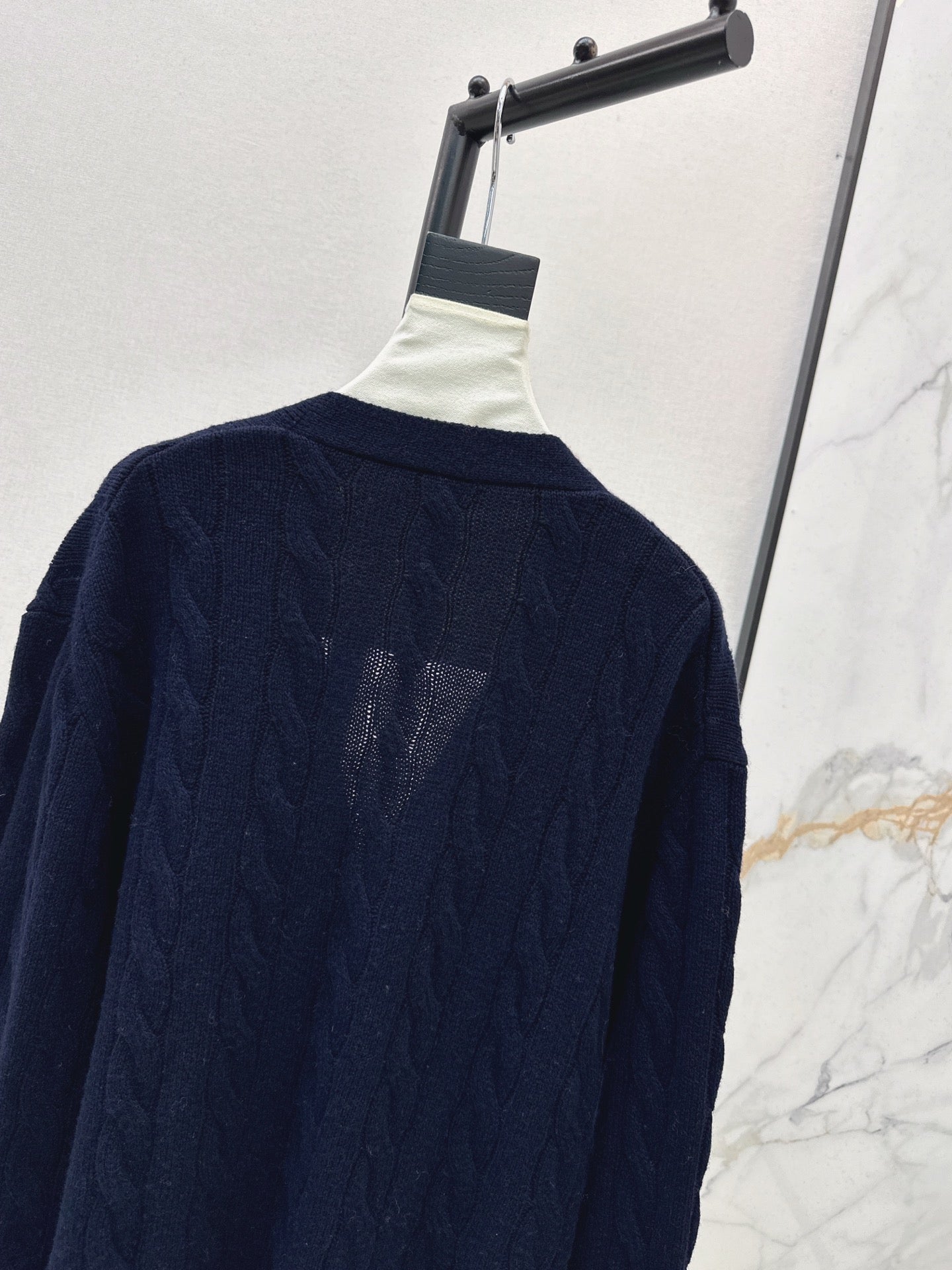 Ral NEW Loose V-neck cardigan