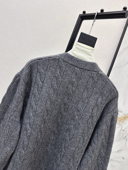 Ral NEW Loose V-neck cardigan