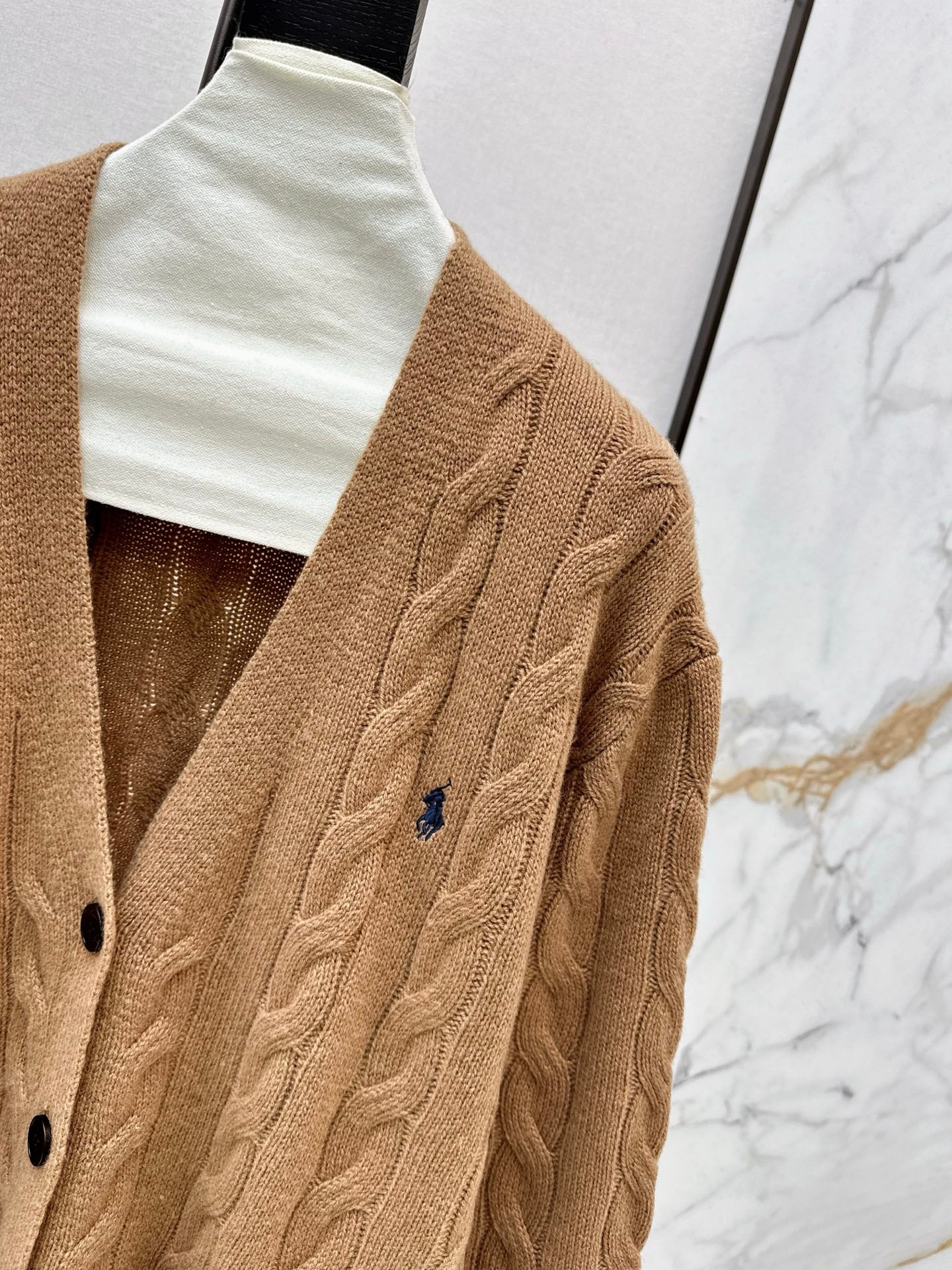 Ral NEW Loose V-neck cardigan