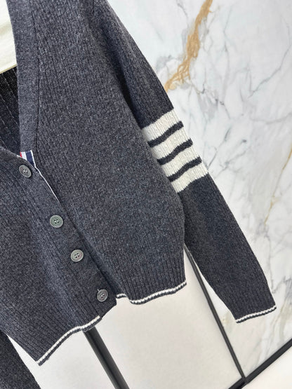 Thom NEW V-neck wool cardigan