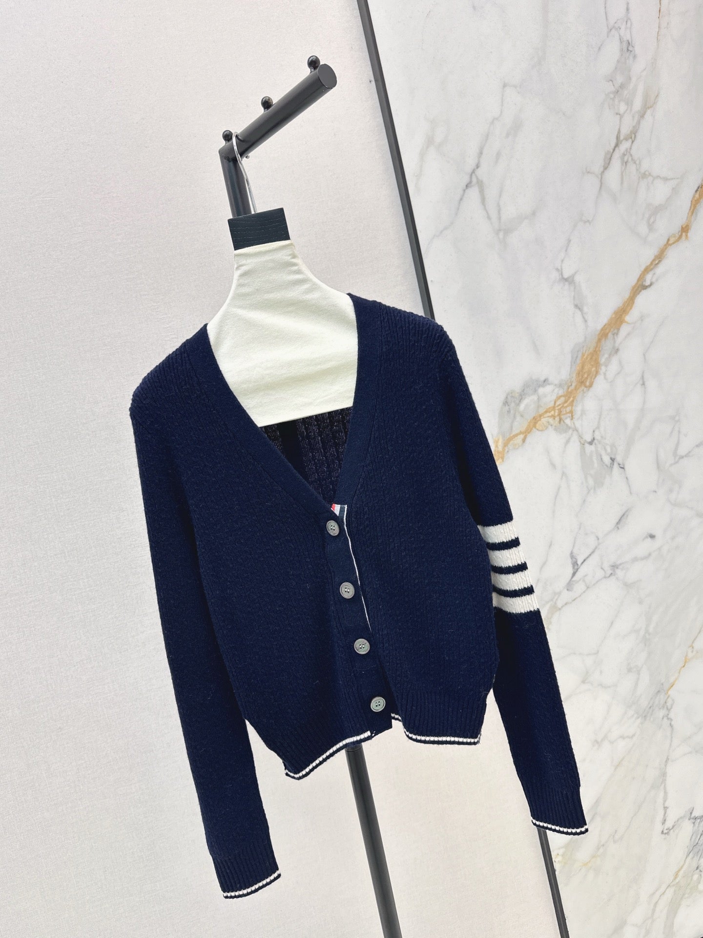 Thom NEW V-neck wool cardigan