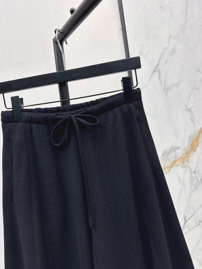 Brune NEW Straight pants