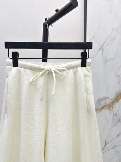 Brune NEW Straight pants