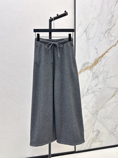 Brune NEW Straight pants